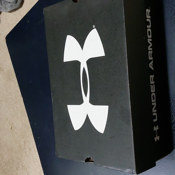 Under Armour jet basketball shoes - Picture 6 of 6